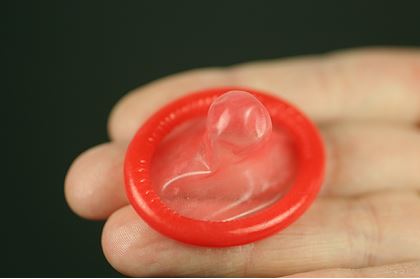Названы опасные для здоровья презервативы