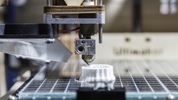 В США впервые одобрили напечатанное на 3D принтере лекарство