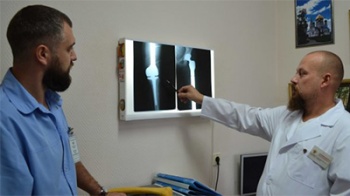 Пациентке в Омске полностью заменили ногу