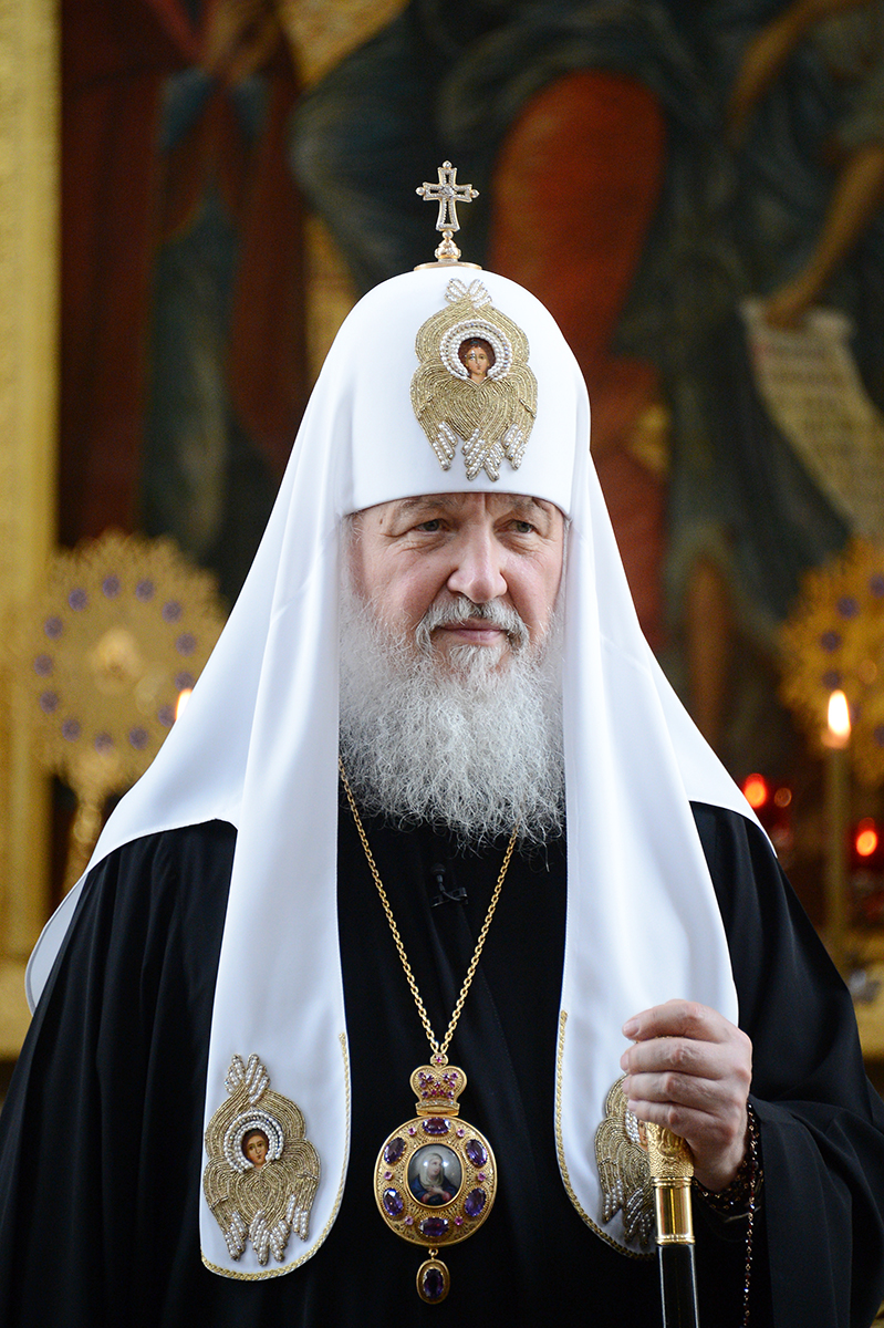 Патриарх Кирилл утвердил новые правила причащения верующих в связи с эпидемией коронавируса
