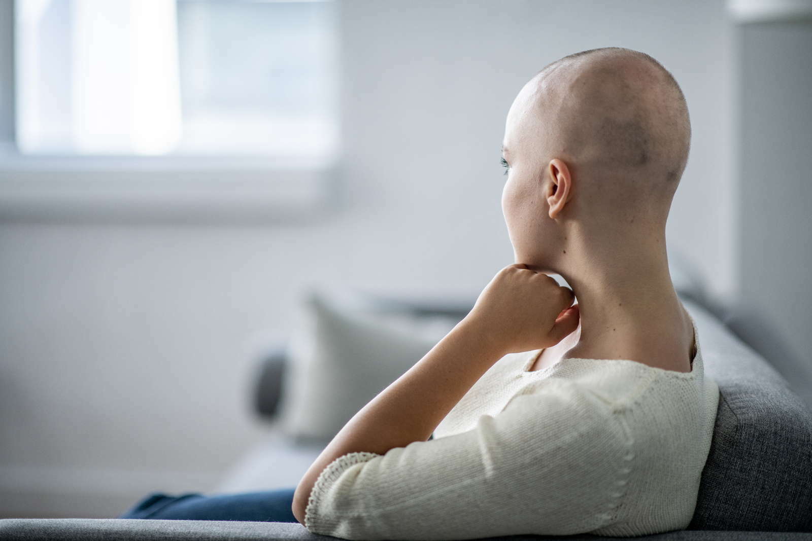 Больные раком, получающие химиотерапию, не полностью защищены вакциной против COVID-19 — исследование